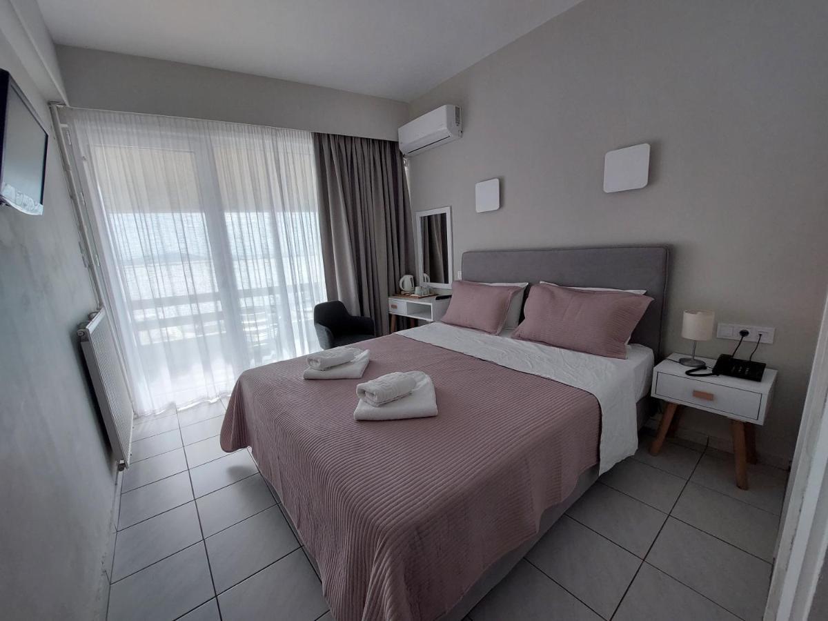 Avra Otel 2*