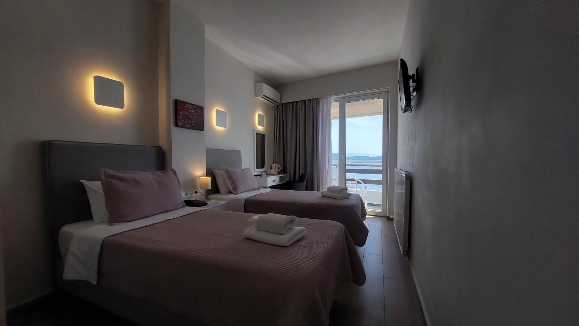 Avra Otel